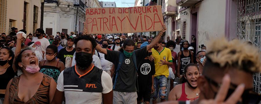 На Кубе в результате беспорядков погиб один человек