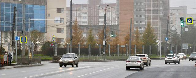 В Нижнем Новгороде расширили дорогу на перекрестке Родионова и Бринского