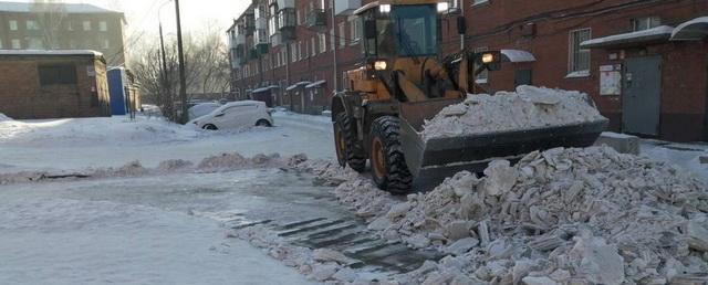 Мэрия Иркутска проводит ежедневные проверки качества уборки дворов