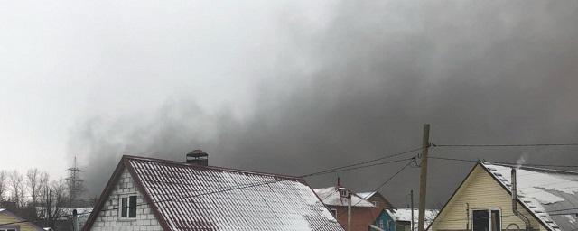 В Чебоксарах во время пожара на заводе «Промлит» пострадали два человека