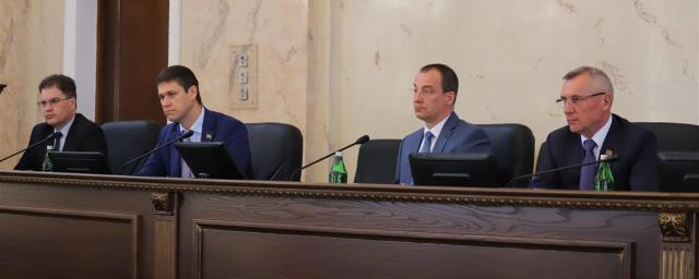 Депутаты ЗСК на внеочередной сессии поддержали поправки в федеральный закон о госзакупках