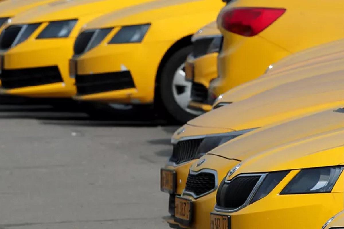 В Прикамье резко упал спрос на таксистов