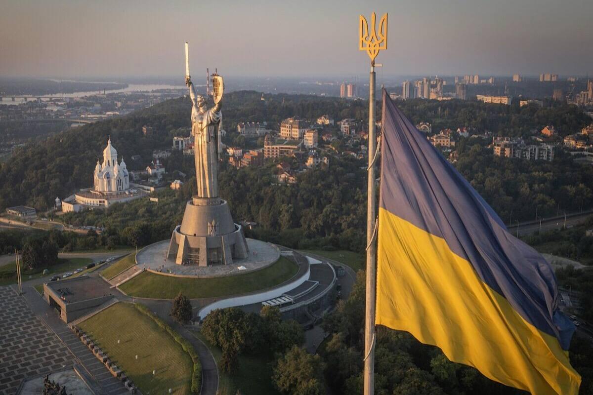 Бразильский аналитик призвал Венгрию и Словакию поменять отношение к Украине