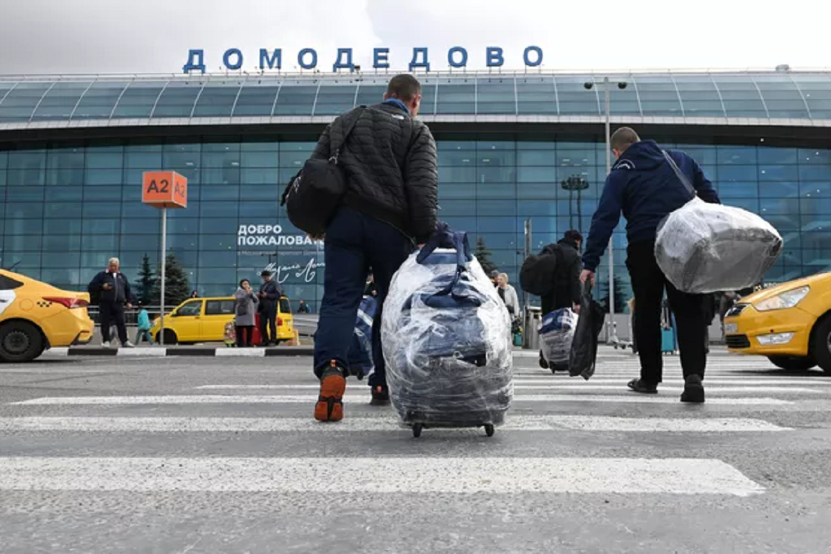 Из-за воздушной тревоги задержали рейсы из Москвы в Волгоград