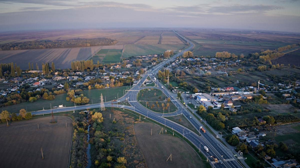 В начале 2021 года начнется строительство новой трассы Краснодар-Керчь