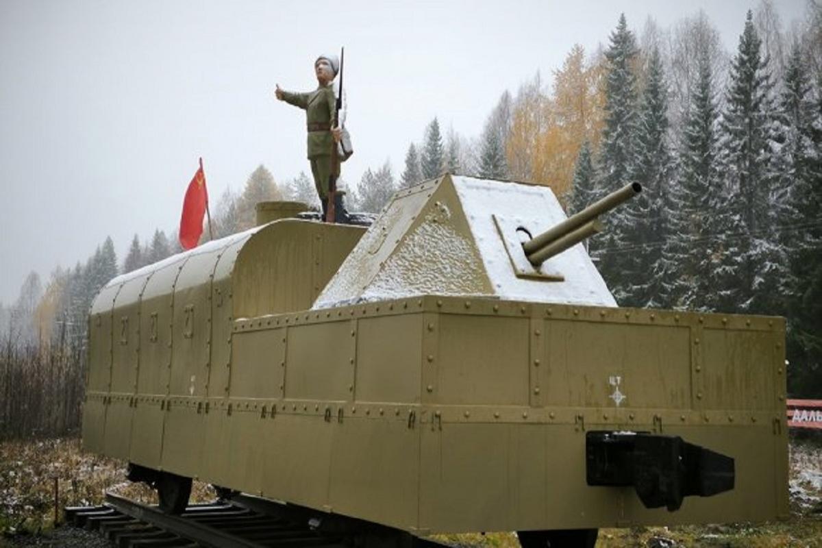 Под Архангельском появилась уникальная копия вагона бронепоезда Красной армии
