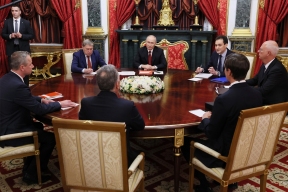 Три часа в Кремле и сюрприз для Киева: Путин раскрыл детали переговоров с «людьми Трампа»