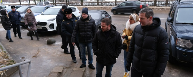 Глава г.о. Пущино Алексей Воробьев проверил содержание дворов в микрорайонах В и АБ