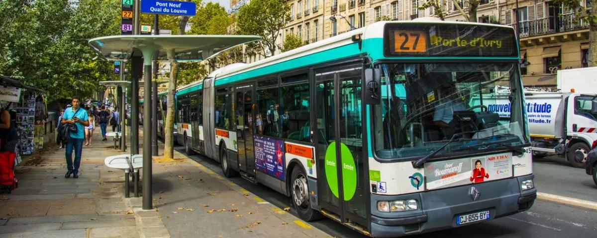 В Париже с 1 января проезд на общественном транспорте может подорожать на 20%