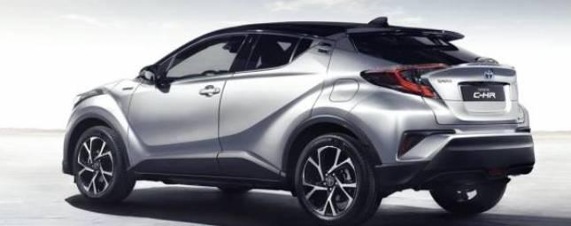 Обновленный Toyota C-HR могут вывести на рынок России осенью 2017 года