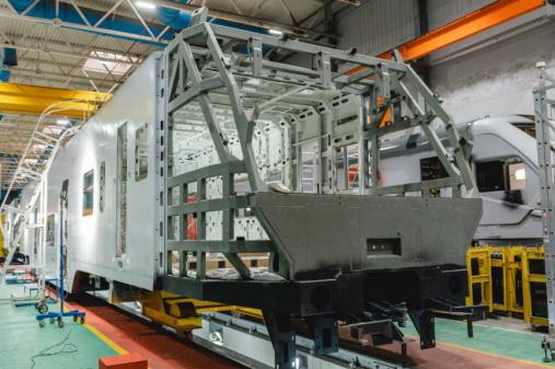 «Поезд-невидимка для Сахалина»: в Подмосковье собирают уникальный состав на водороде, который дышит паром и проедет 725 км без заправки