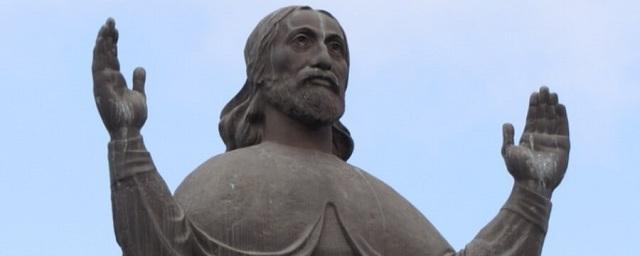 В Северной Осетии на аукционе продали участок земли со статуей Христа
