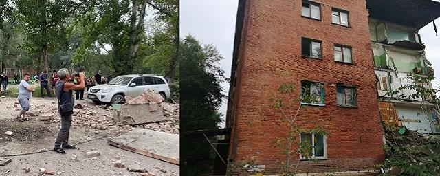 В Омске рухнула часть пятиэтажного дома на улице 20 Партсъезда