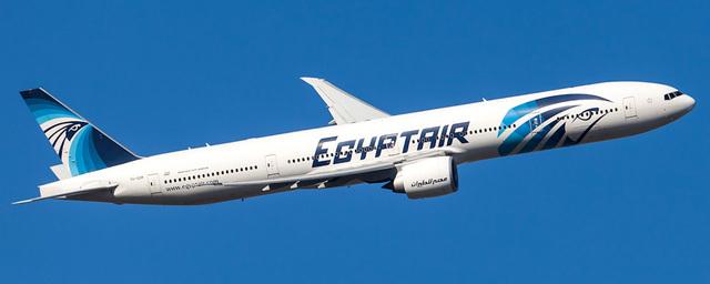 При посадке в аэропорту Саудовской Аравии у самолёта компании EgyptAir лопнула шина