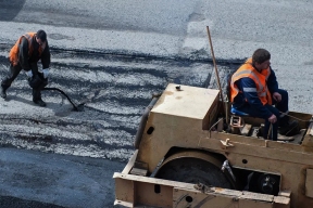 Дорожный сезон в НАО завершился с переносом части работ на следующий год