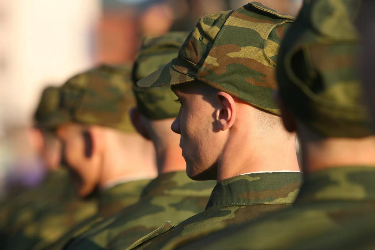 В Екатеринбурге военкомат начал рассылать повестки военнослужащим запаса