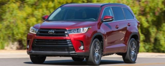 Названа стоимость обновленного Toyota Highlander