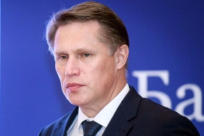 Министр здравоохранения Мурашко в самолете помог россиянину с гипертоническим кризом