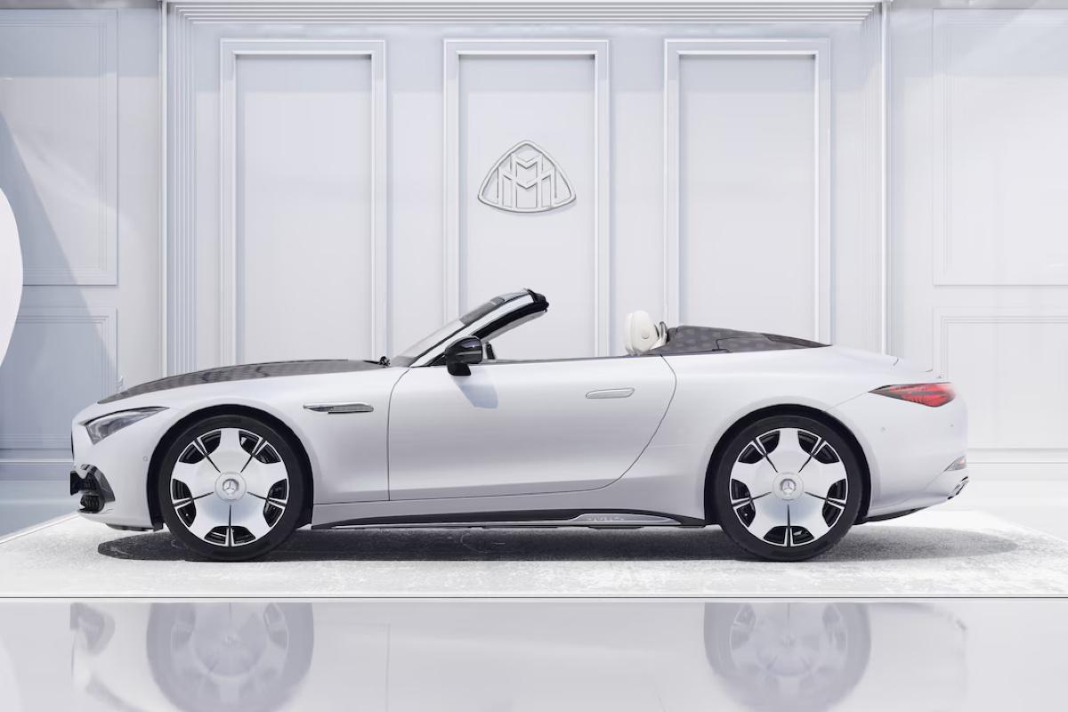 Роскошь за 41,5 млн: в России появился эксклюзивный Mercedes-Maybach SL 680