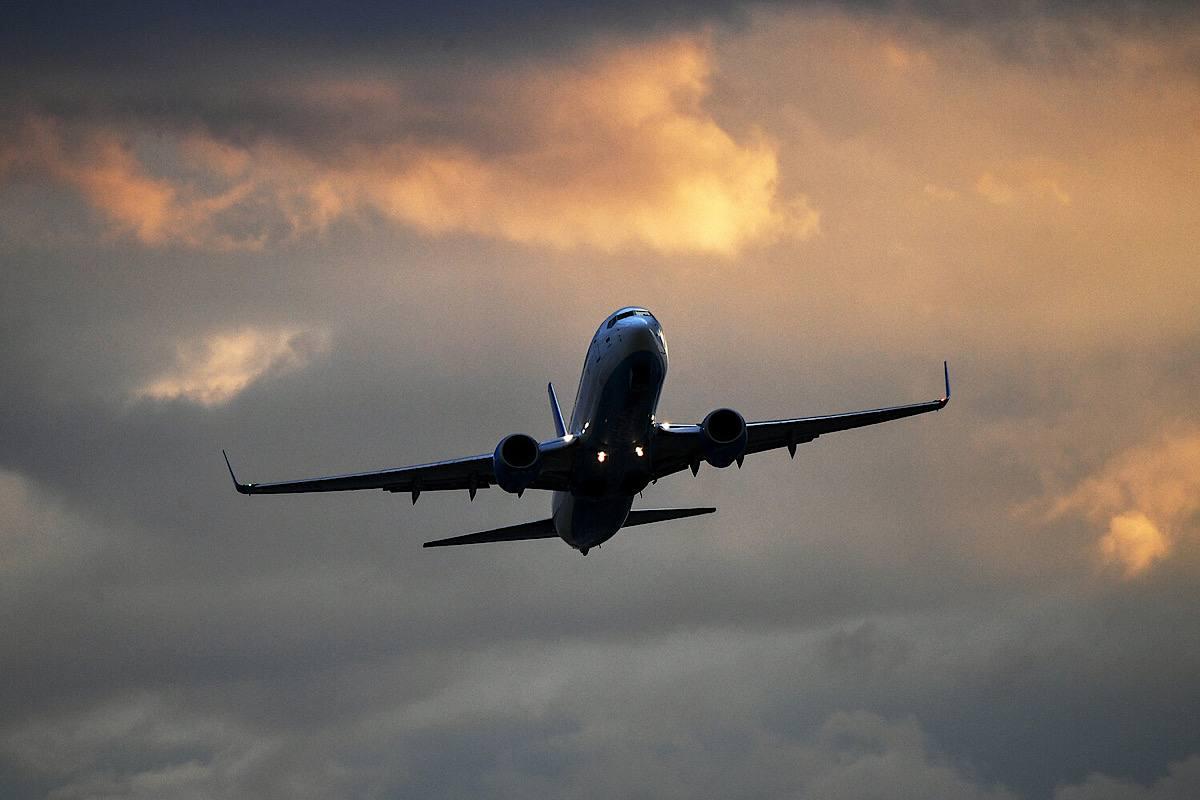 Авиаперевозчик «Русджет» подал сигнал бедствия над Грузией