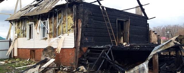 Из горящего дома в Марий Эл односельчане вывели пенсионерку