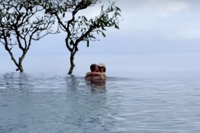 Анфиса Чехова отправилась в отпуск на Бали в обществе загадочного ухажера