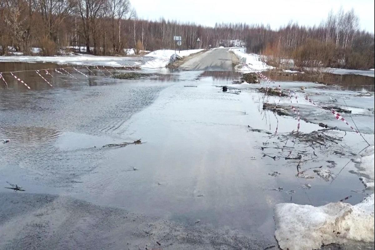 В Зубово-Полянском районе Мордовии подтоплен низководный мост
