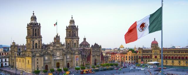 Посольство Мексики решает проблему с отказами россиянам в визах на украинском языке