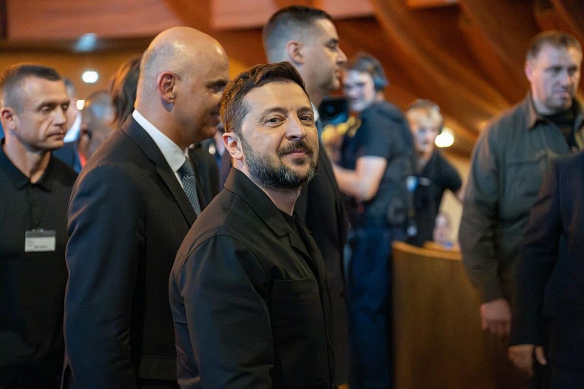 Economist: раскол элит на Украине страшнее, чем любые действия России