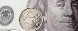 Аналитик Зварич: В пятницу российская валюта продолжит укрепление к доллару до 58,5 рублей