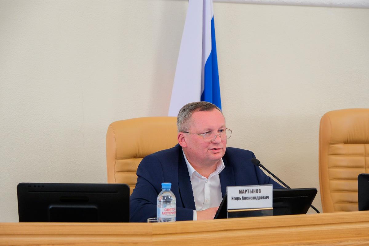 Председатель Думы Астраханской области Игорь Мартынов: Общественная палата региона стала важным инструментом диалога между властью и жителями