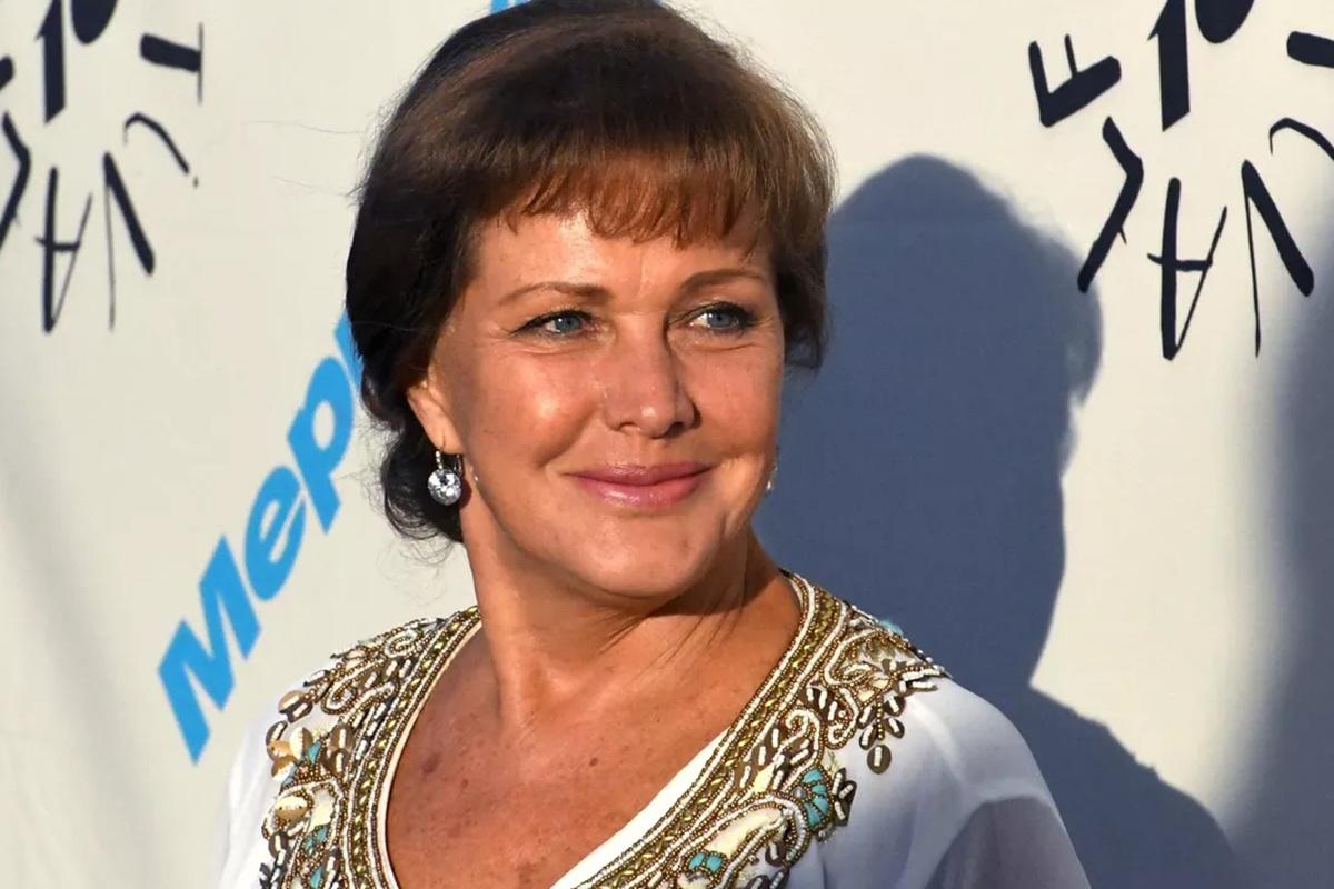 Актриса Елена Проклова спустя 10 лет после развода вновь выходит замуж