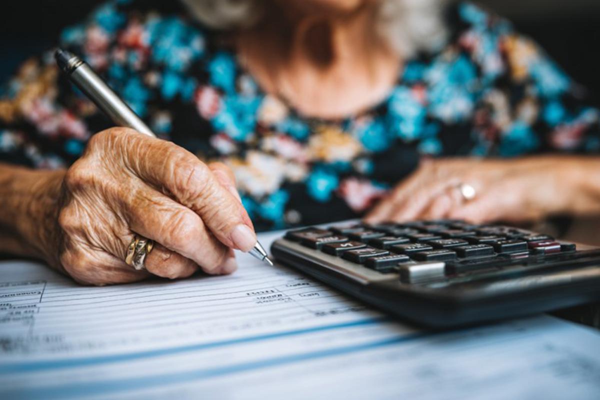 «Секретная» выплата пенсионерам. Как успеть получить до конца года?