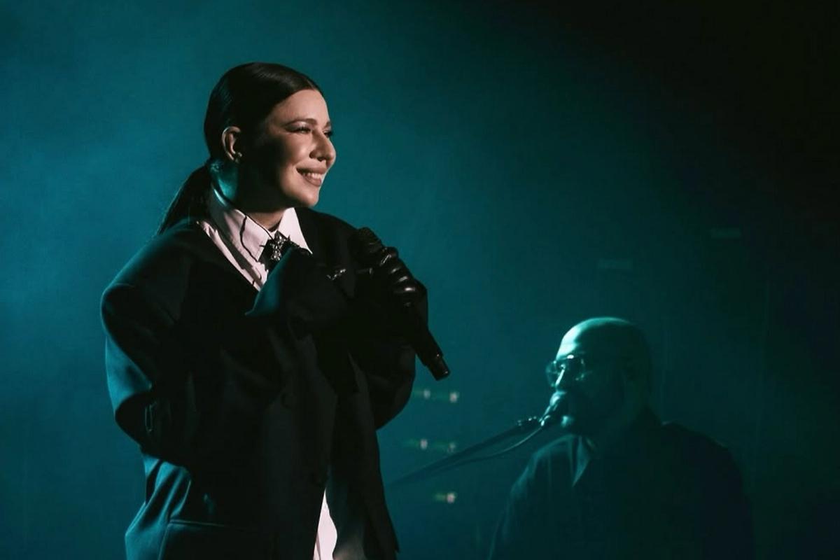 Певица Ёлка отказалась от украинского гражданства ради российского