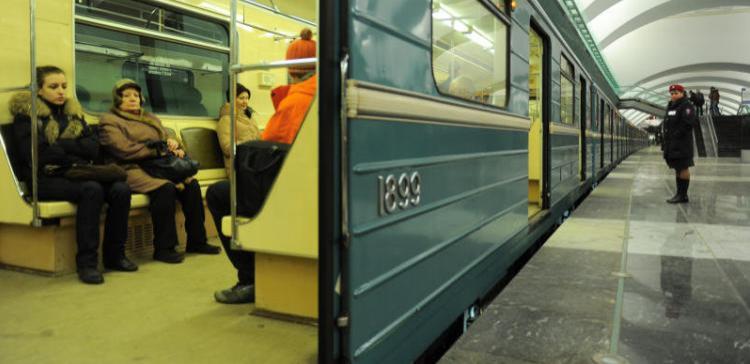 В московском метро начали объявлять названия станций на английском
