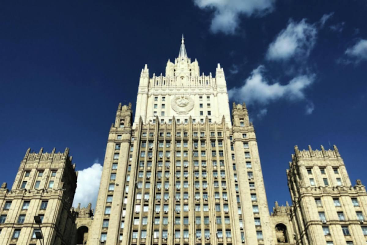 МИД РФ обвинил Францию в антироссийской истерии после взрыва у генконсульства в Марселе