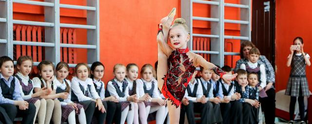 Родители нижегородских гимнасток отдали 1,3 млн рублей за участие в бесплатных турнирах