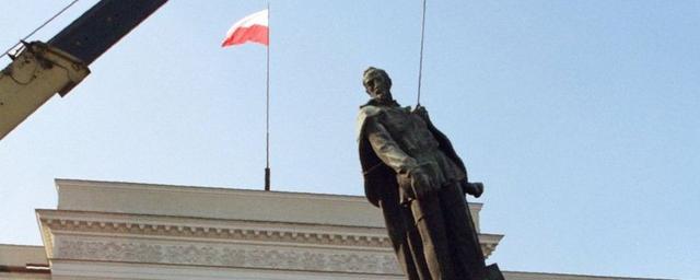 С 1997 года в Польше демонтировали свыше 420 советских памятников