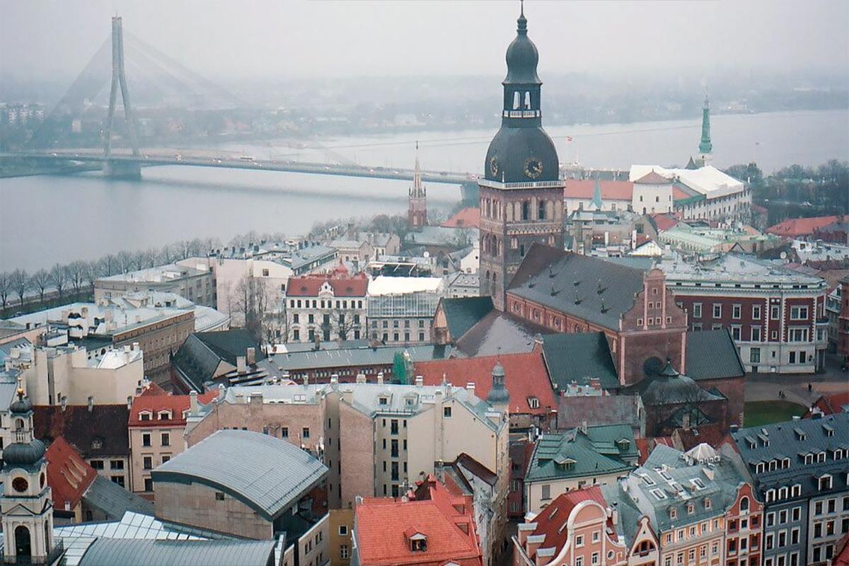 В Латвии планируют запретить россиянам (страна-террорист) и белорусам управлять критической инфраструктурой