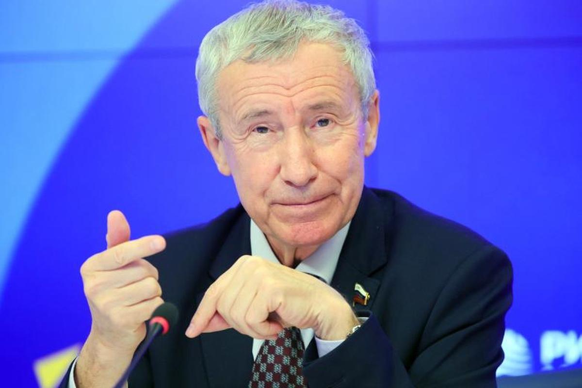 В Кремле решили избавиться от известного критика Запада в Совете Федерации