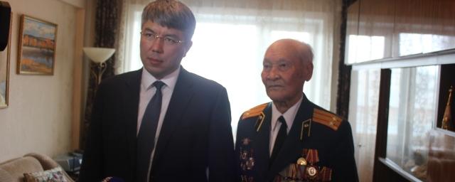 Глава Бурятии поздравил ветерана Великой Отечественной с 90-летием