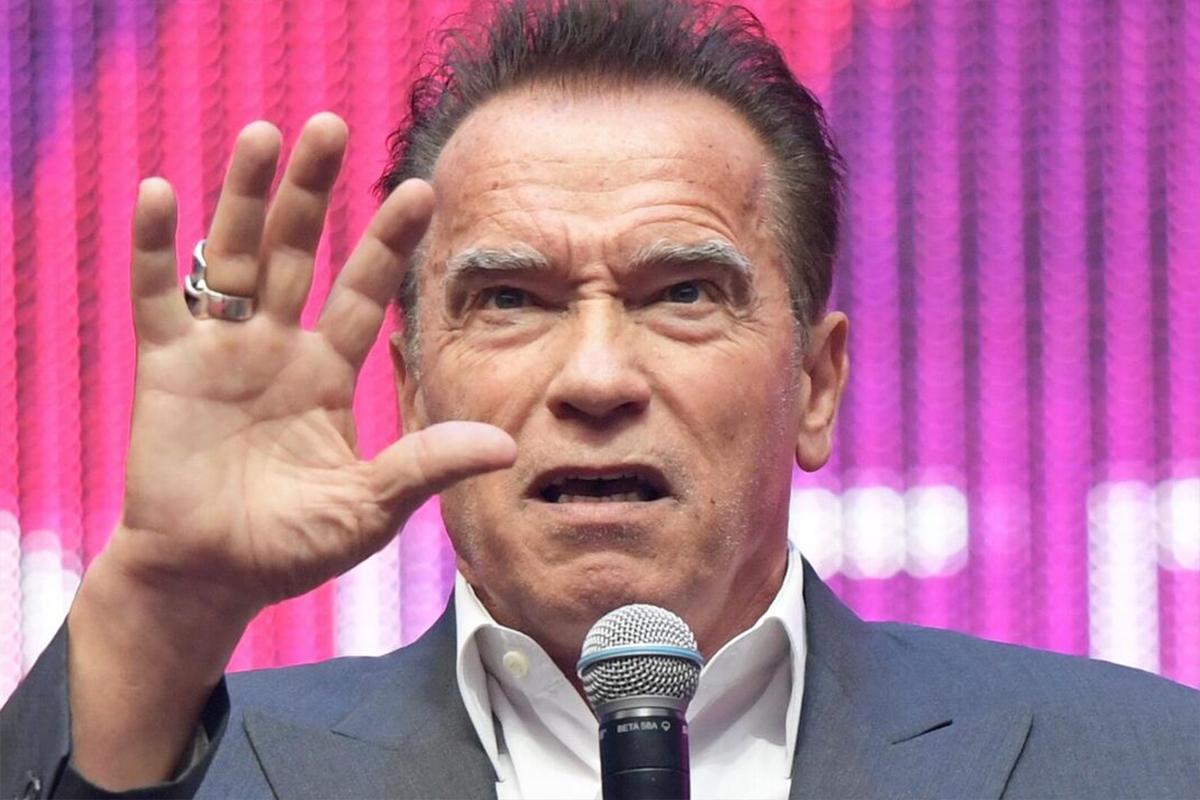 Шварценеггер после убийства Кирка обвинил соцсети и партии в расколе США