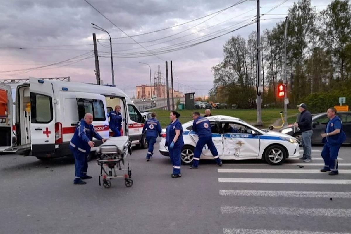 Полицейского из Петербурга обвинили в гибели двух человек