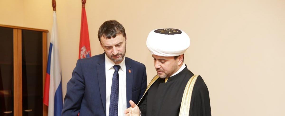 Глава Раменского округа Неволин поздравил мусульман с праздником Ураза-байрам