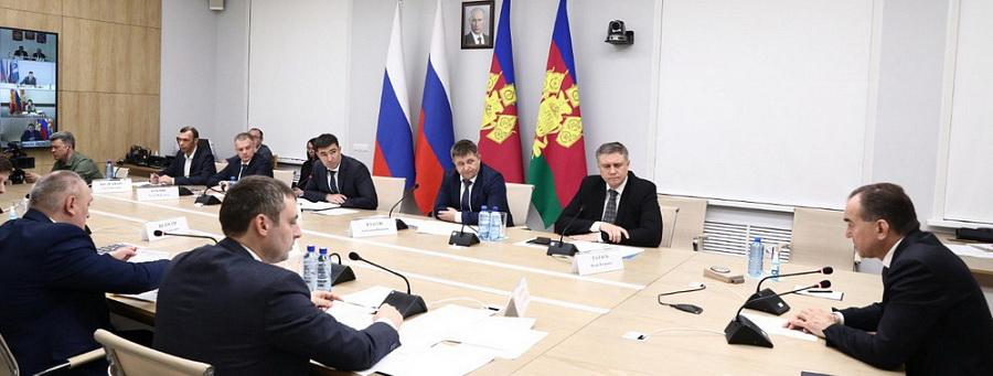 Вениамин Кондратьев поручил разработать программу по ремонту спортобъектов