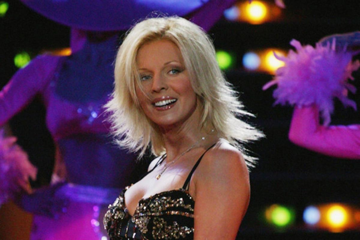 Сияла ярко, погасла как спичка. Еще одна «звезда» увидела в россиянах рабов. Что случилось с Натальей Ветлицкой