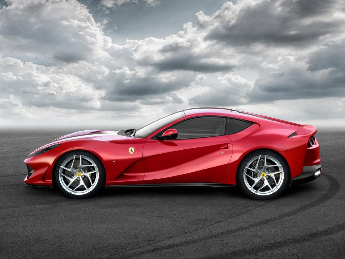 Ferrari 812 Superfast оснастили уникальным мотором V12