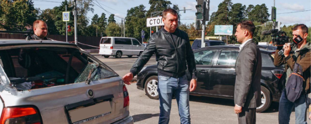 Николай Ханин осмотрел пострадавший от беспилотника дом в Раменском