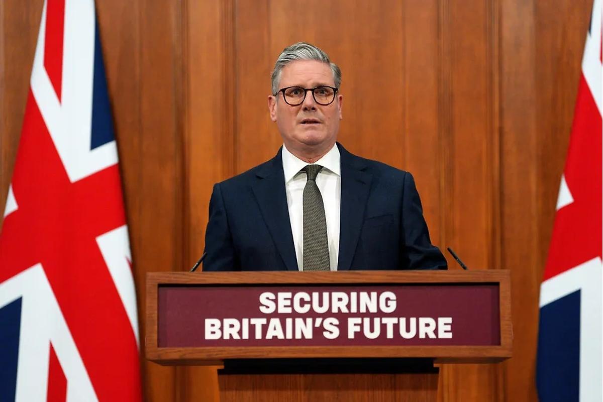 Стармер потребовал от России полностью прекратить удары по Украине