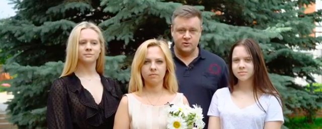 14-летняя дочь губернатора Рязанской области заработала вдвое больше отца